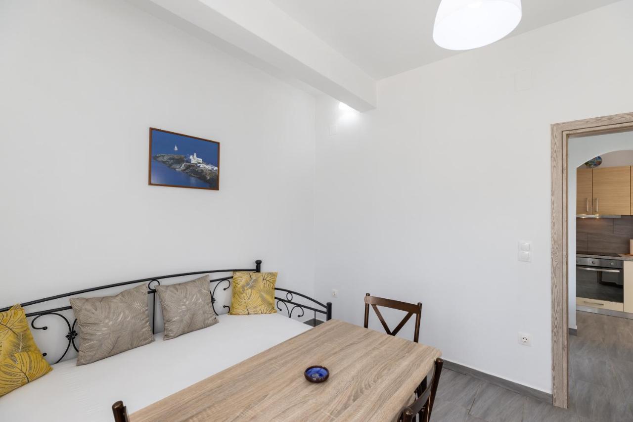 Peris Rooms Kamares  Luaran gambar