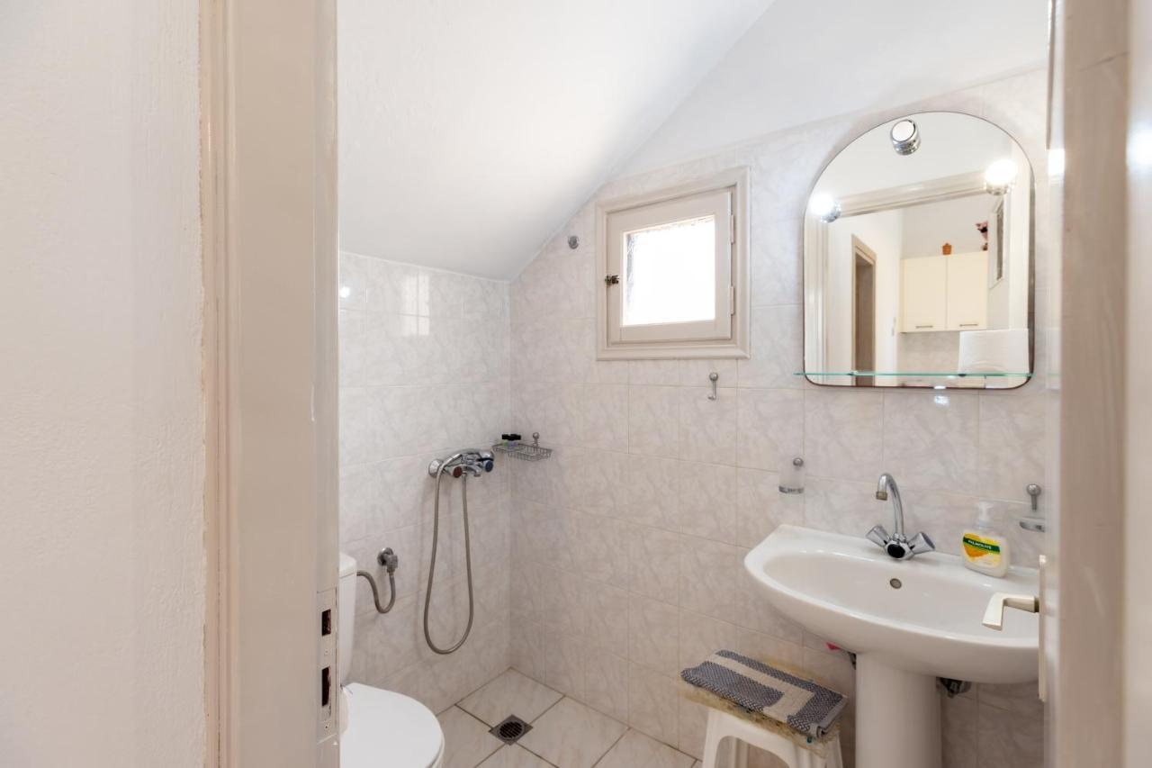 Peris Rooms Kamares  Luaran gambar