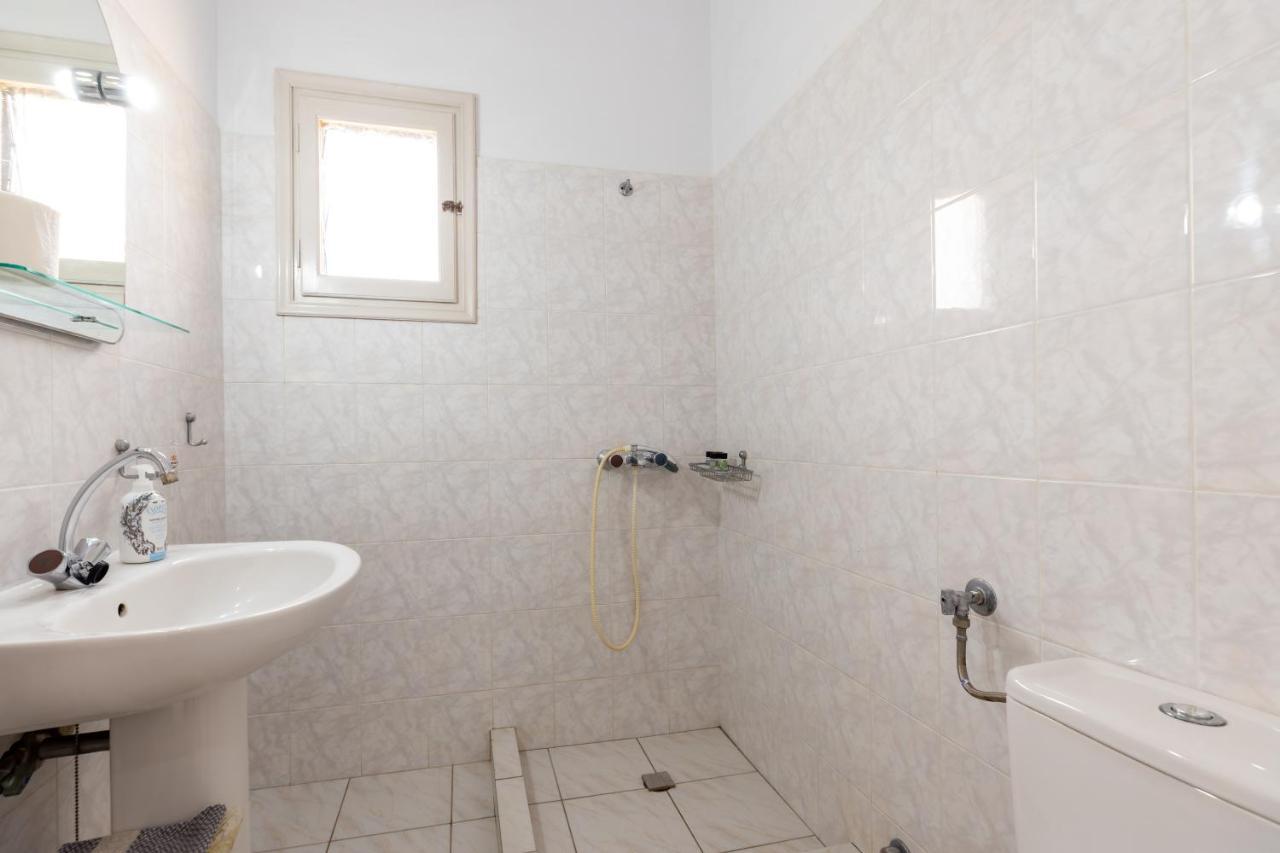 Peris Rooms Kamares  Luaran gambar