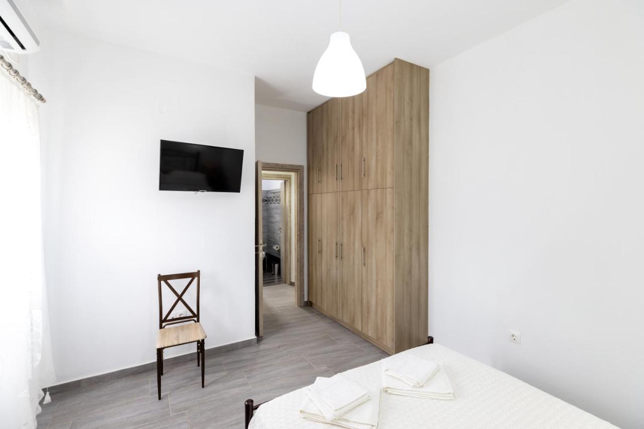 Peris Rooms Kamares  Luaran gambar