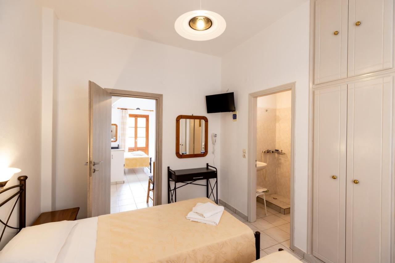 Peris Rooms Kamares  Luaran gambar