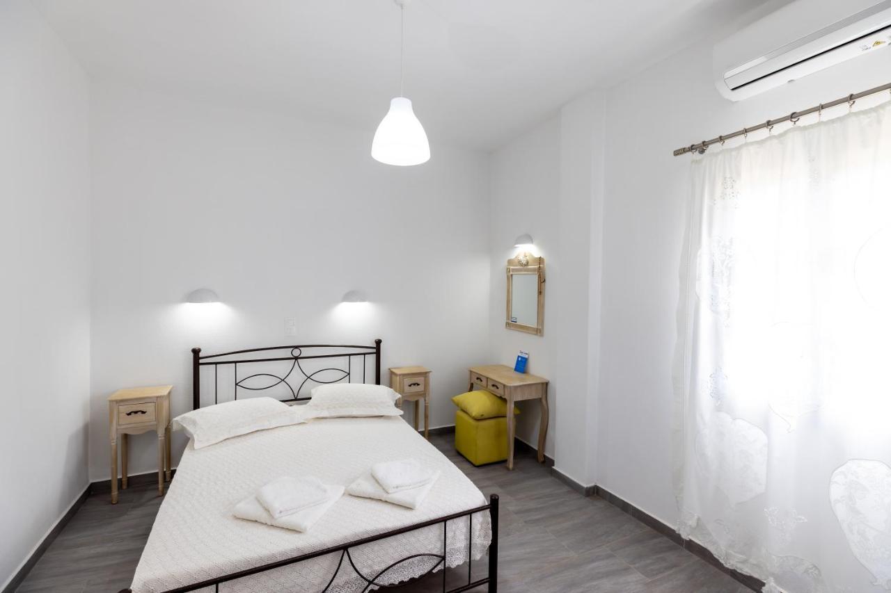Peris Rooms Kamares  Luaran gambar